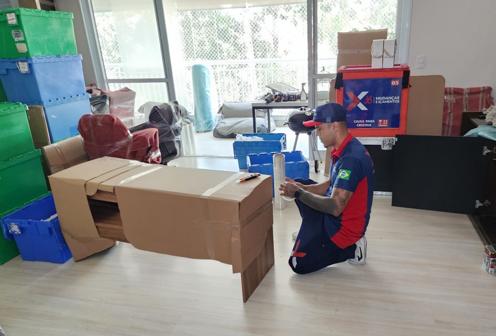 83f960eb 9ae3 457d baf6 3f10a1c905b2